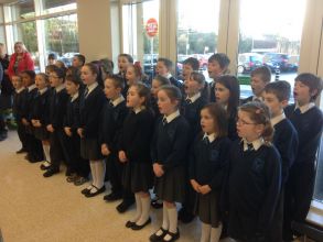 School Choir Sing in Sainsbury\'s